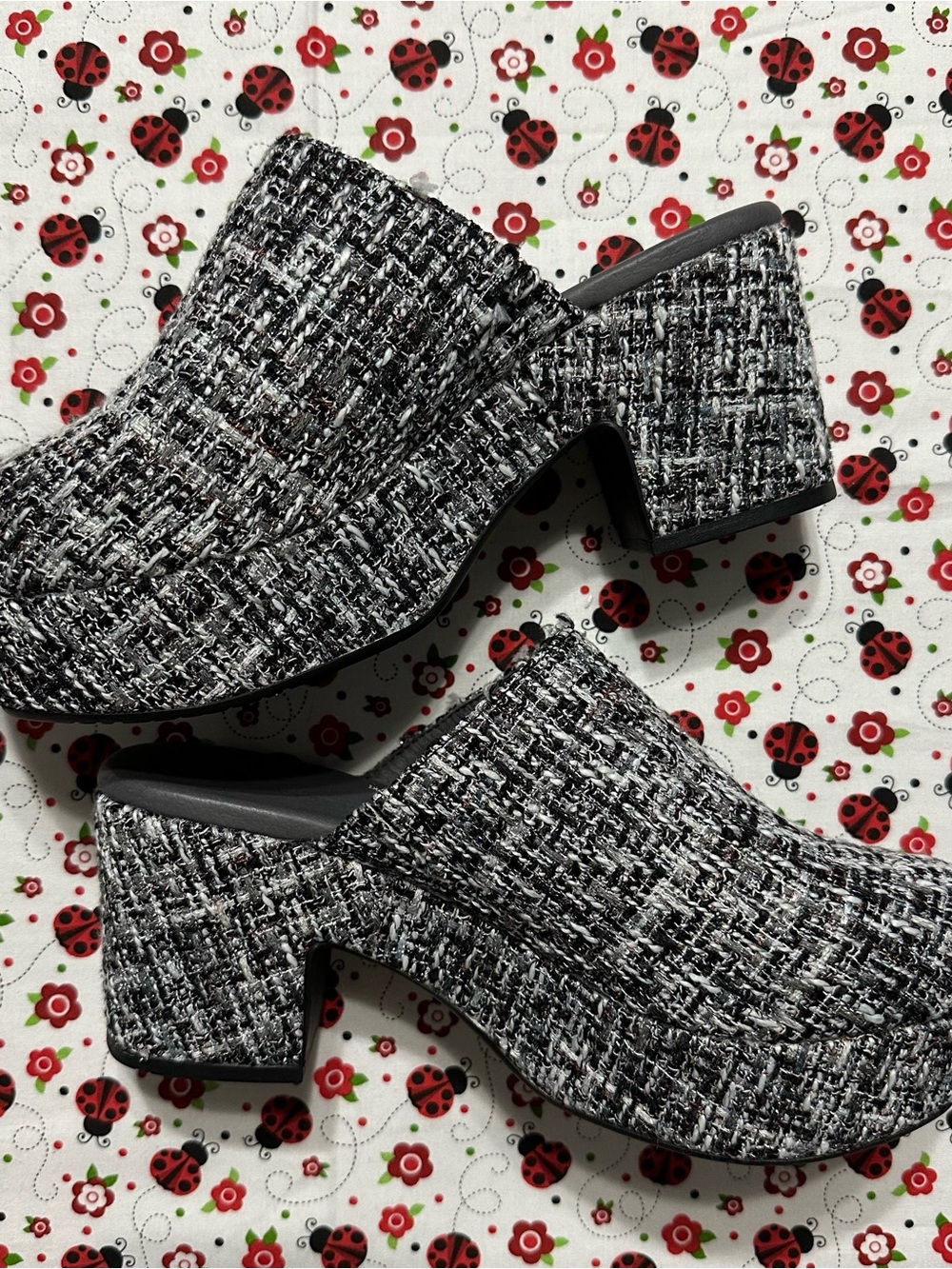 Chocolat Blu Gertie Tweed Platform Clogs Women’s 8